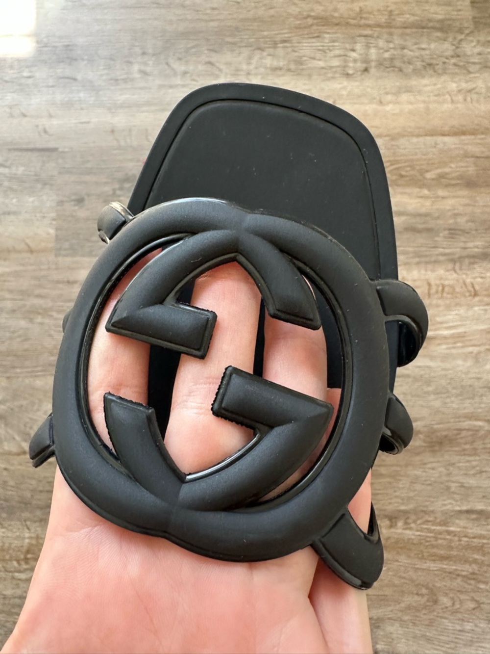 Gucci Black Interlocking GG Slide Sandals - Picture 2 of 5